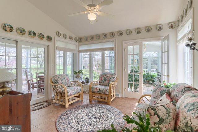 6516 SCHOOLHOUSE RD, Hershey, PA 17033