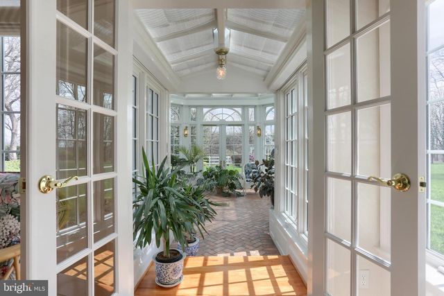 6516 SCHOOLHOUSE RD, Hershey, PA 17033