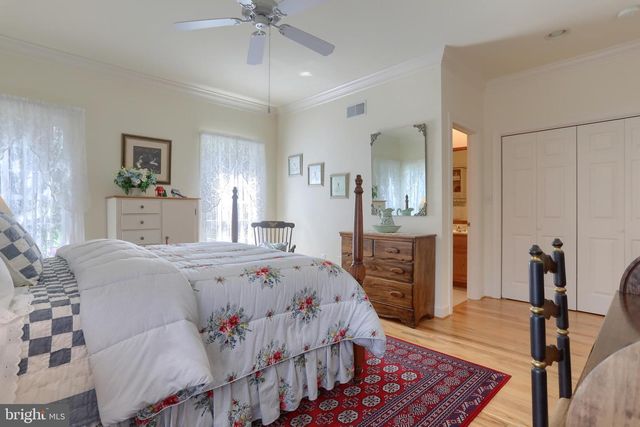 6516 SCHOOLHOUSE RD, Hershey, PA 17033