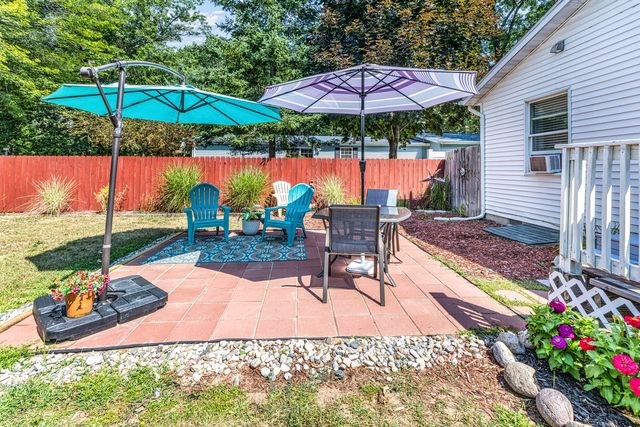 133 Mohican Avenue, Houghton Lake, MI 48629