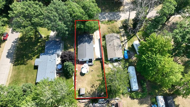 133 Mohican Avenue, Houghton Lake, MI 48629