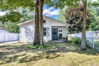 133 Mohican Avenue, Houghton Lake, MI 48629