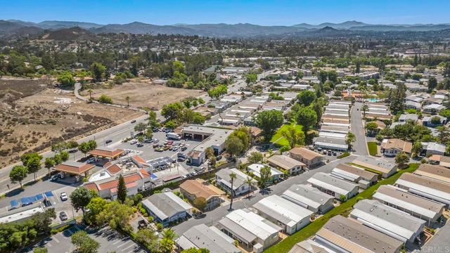 525 W El Norte Parkway 301, Escondido, CA 92026