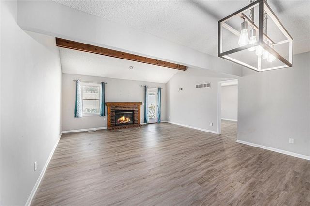 7123 N Brooklyn Avenue, Gladstone, MO 64118