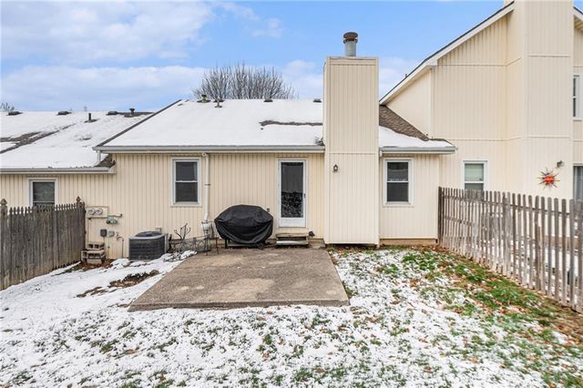 7123 N Brooklyn Avenue, Gladstone, MO 64118