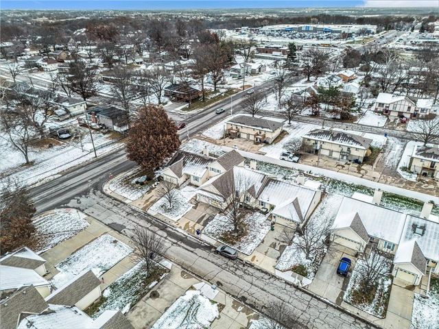 7123 N Brooklyn Avenue, Gladstone, MO 64118