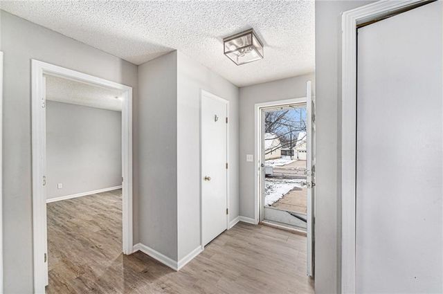 7123 N Brooklyn Avenue, Gladstone, MO 64118