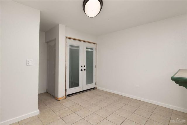 519 S 4th Avenue, Edinburg, TX 78539