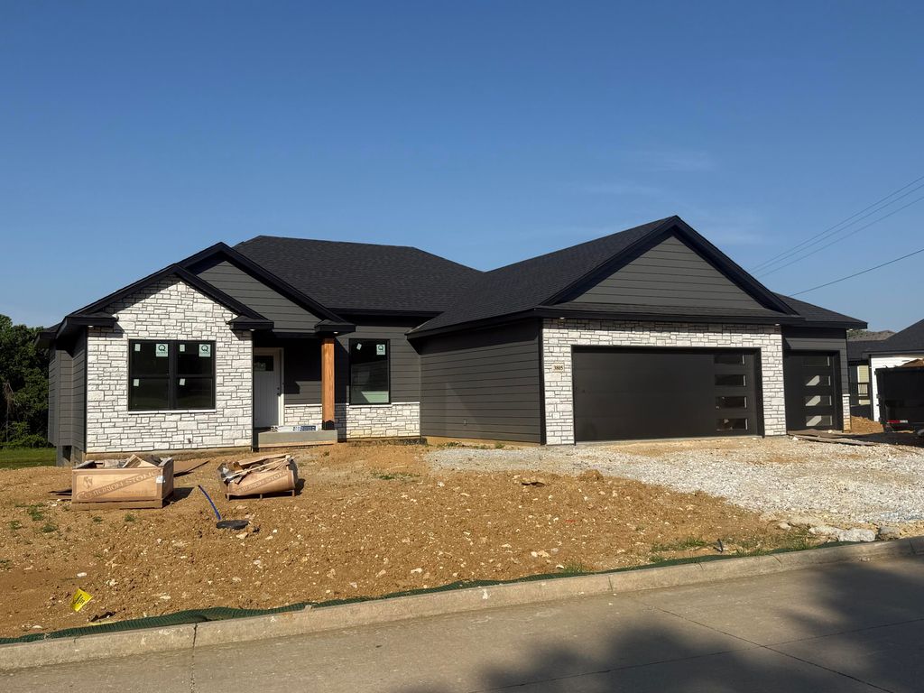 3805 CANYON RIDGE DR, Columbia, MO 65202