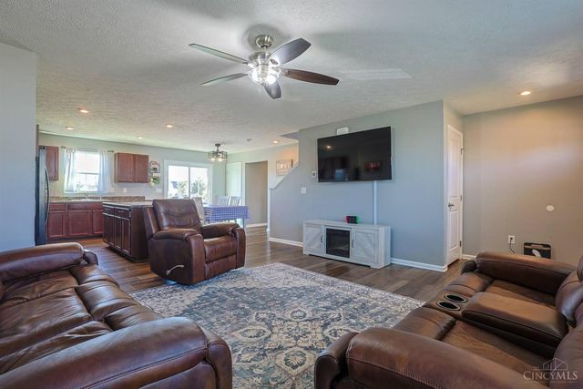 1484 Deters Drive, Harrison, OH 45030