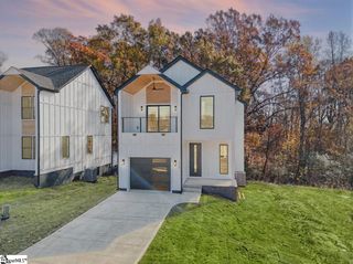 128 Lyman Avenue, Duncan, SC 29334