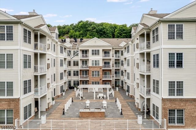 7312 Coventry Ct 312, Riverdale Boro, NJ 07457