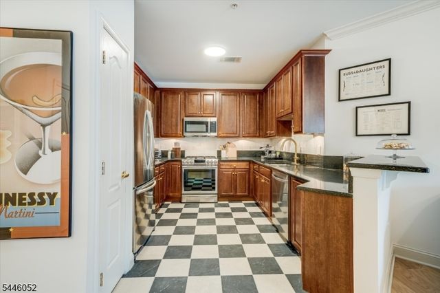 7312 Coventry Ct 312, Riverdale Boro, NJ 07457