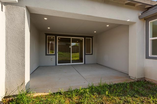 2425 Briar Meadow Cir, Auburn, CA 95603