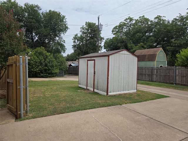 238 Linda Lane, Duncanville, TX 75137