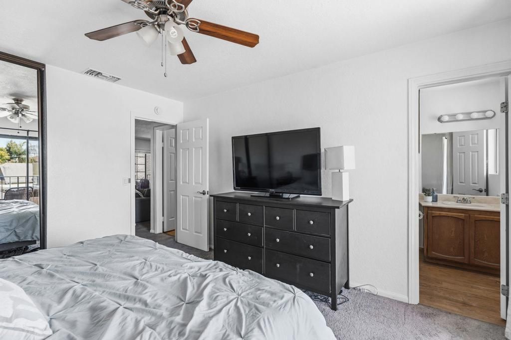 Image 11 of property listing at 4077 Illinois St 5, San Diego, CA 92104