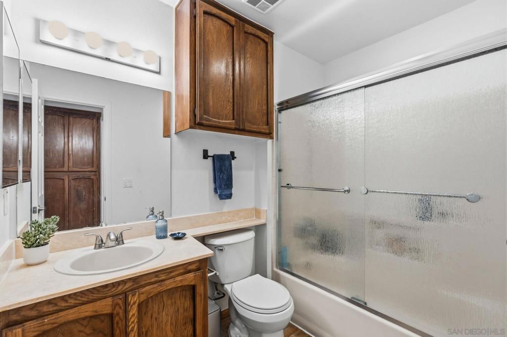 Image 19 of property listing at 4077 Illinois St 5, San Diego, CA 92104