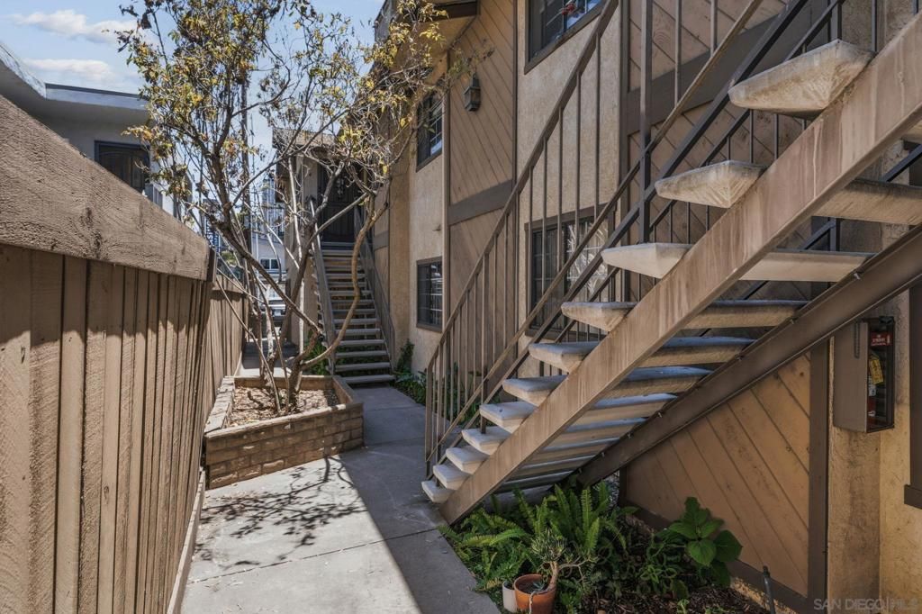 Image 21 of property listing at 4077 Illinois St 5, San Diego, CA 92104