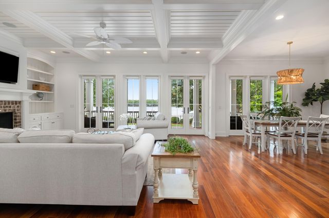 1730 Pierce Street, Daniel Island, SC 29492