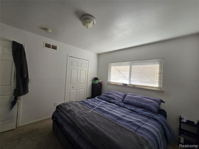 2032 Bart Avenue, Warren, MI 48091