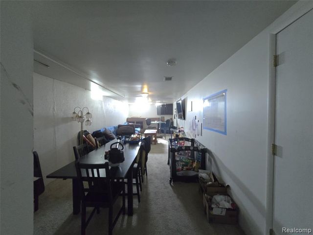 2032 Bart Avenue, Warren, MI 48091