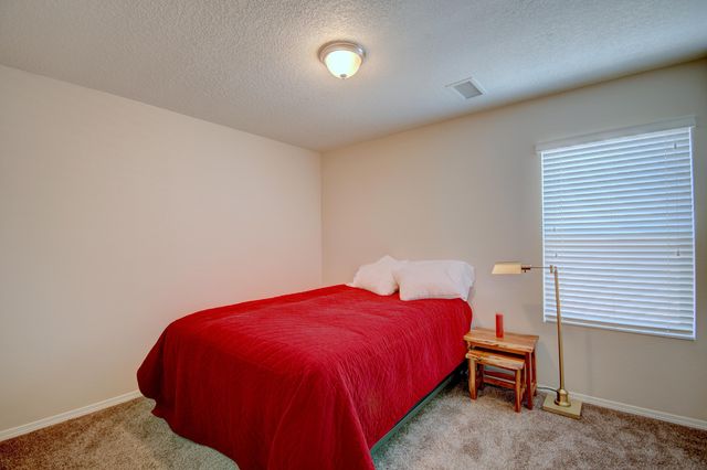 7217 Skagway Drive NE, Rio Rancho, NM 87144