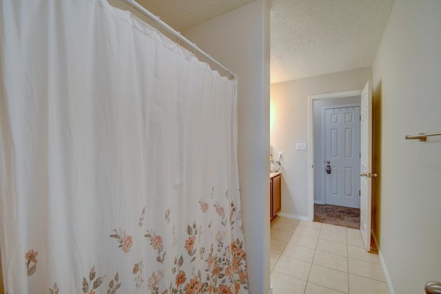 7217 Skagway Drive NE, Rio Rancho, NM 87144