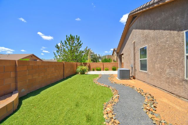 7217 Skagway Drive NE, Rio Rancho, NM 87144