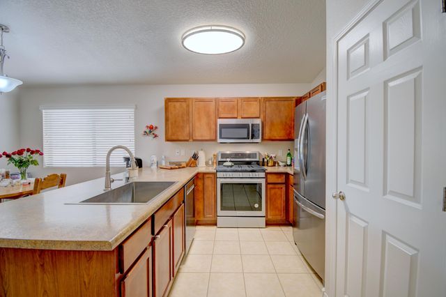 7217 Skagway Drive NE, Rio Rancho, NM 87144