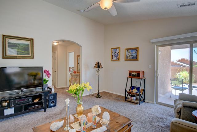 7217 Skagway Drive NE, Rio Rancho, NM 87144