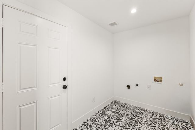 423 Rita Lane, Duncanville, TX 75116