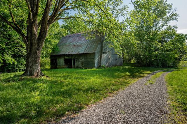 1912 Joppa Rd, Walling, TN 38587