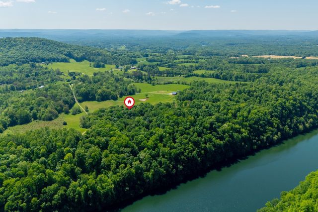 1912 Joppa Rd, Walling, TN 38587