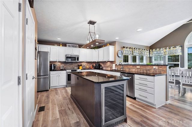 1631 Ashley Place, Vandalia, OH 45377