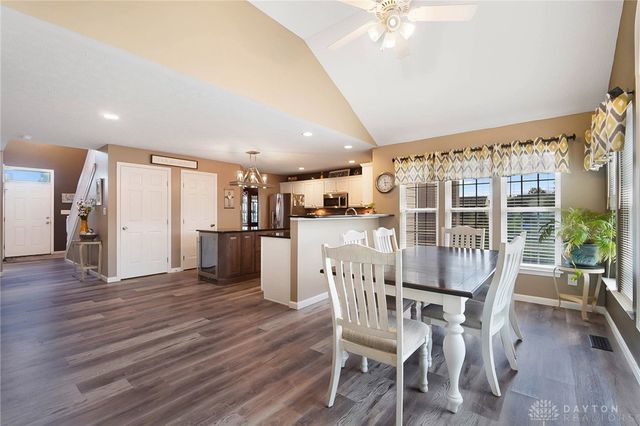 1631 Ashley Place, Vandalia, OH 45377