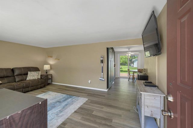 2650 BAY PORT LANE, Green Bay, WI 54313