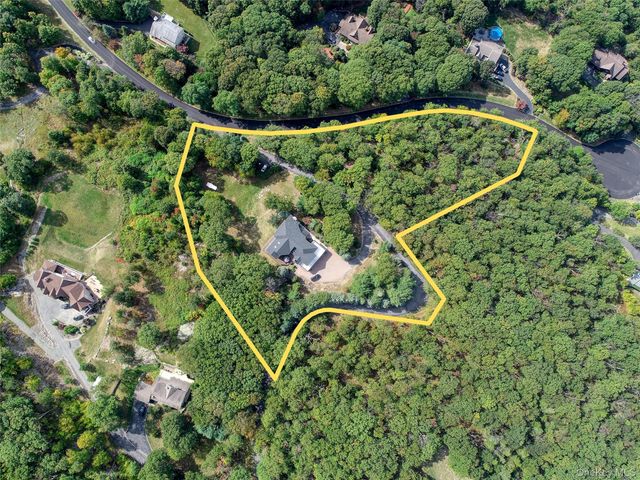 12 Parks Wood Drive, Cornwall, NY 12518