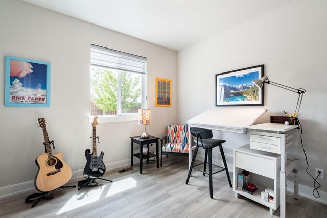 3859 NE Oakside Loop, Bend, OR 97701