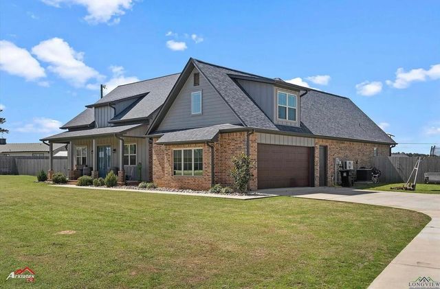 189 Central School Road, Hallsville, TX 75650