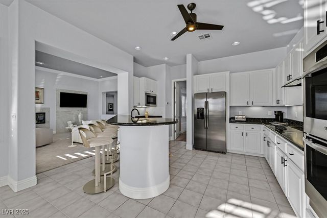 3074 Soft Horizon Way, Las Vegas, NV 89135