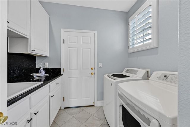 3074 Soft Horizon Way, Las Vegas, NV 89135