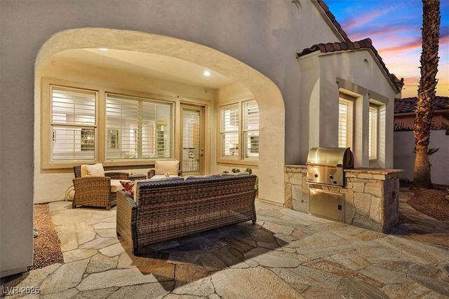 3074 Soft Horizon Way, Las Vegas, NV 89135