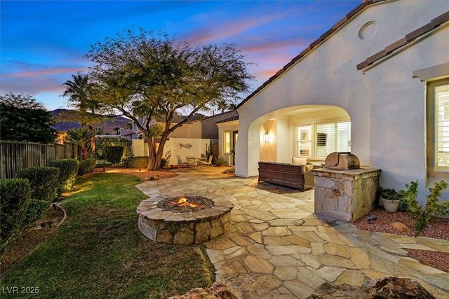 3074 Soft Horizon Way, Las Vegas, NV 89135