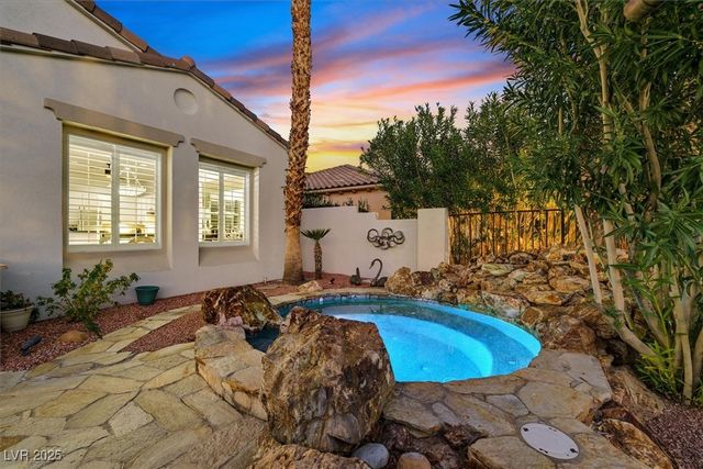 3074 Soft Horizon Way, Las Vegas, NV 89135