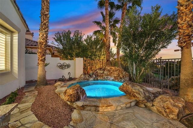 3074 Soft Horizon Way, Las Vegas, NV 89135