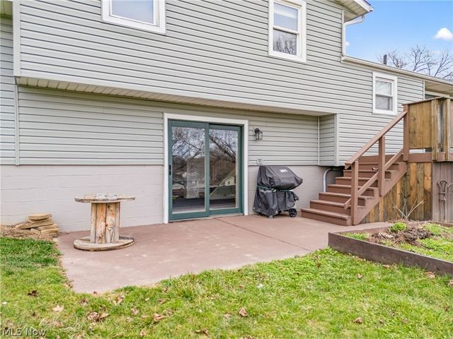 8529 Morrilton Circle NW, North Canton, OH 44720