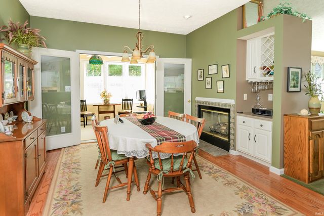 9415 S Harbour Pointe Drive, Bloomington, IN 47401