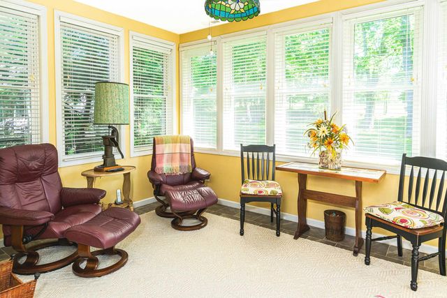 9415 S Harbour Pointe Drive, Bloomington, IN 47401