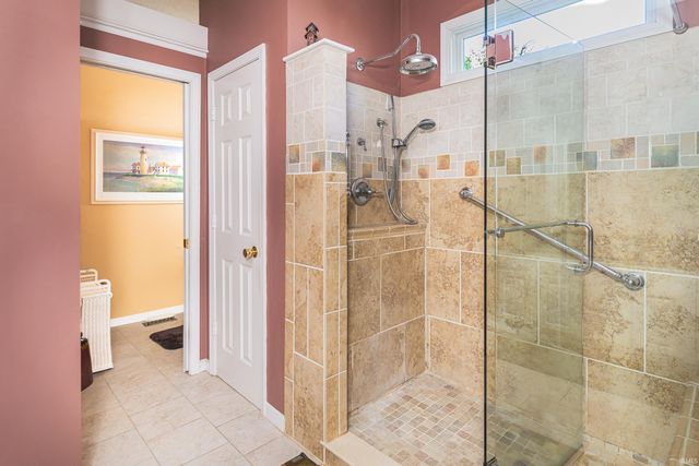 9415 S Harbour Pointe Drive, Bloomington, IN 47401