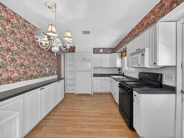 56 Oak Road, New City, NY 10956
